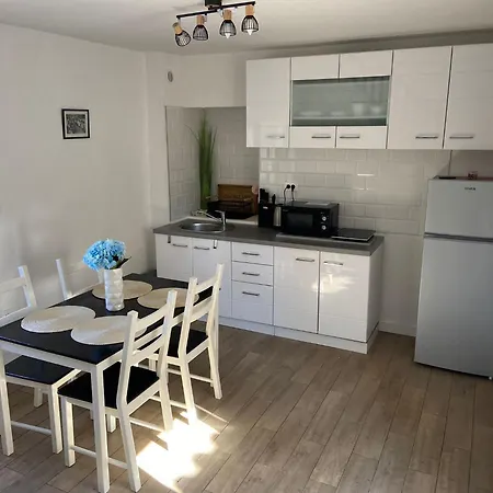 Tower Apartment *